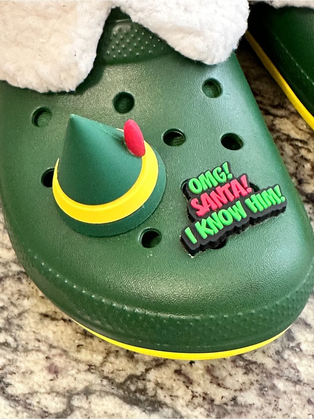 CROCS 🎄 omg